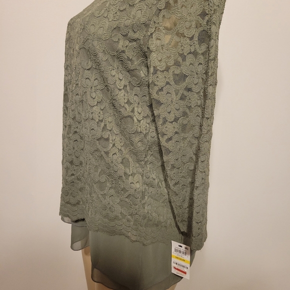 JM Jungle Collection Green Lace V Neck Medium  NWT - Picture 4 of 7